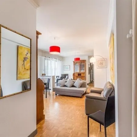 Apartment Dernier Etage, Balcon Sud, Vue Degagee, Ascenseur Et Parking *